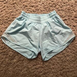 Lululemon hotty hot shorts 4” size 4 in a sky blue color.